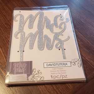 Mr & Mrs cake topper